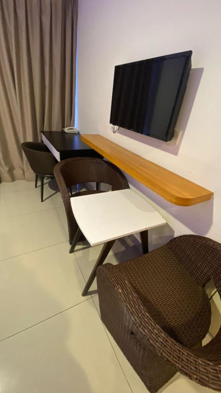 Hotel Vevo Puchong Malaysia Экстерьер фото